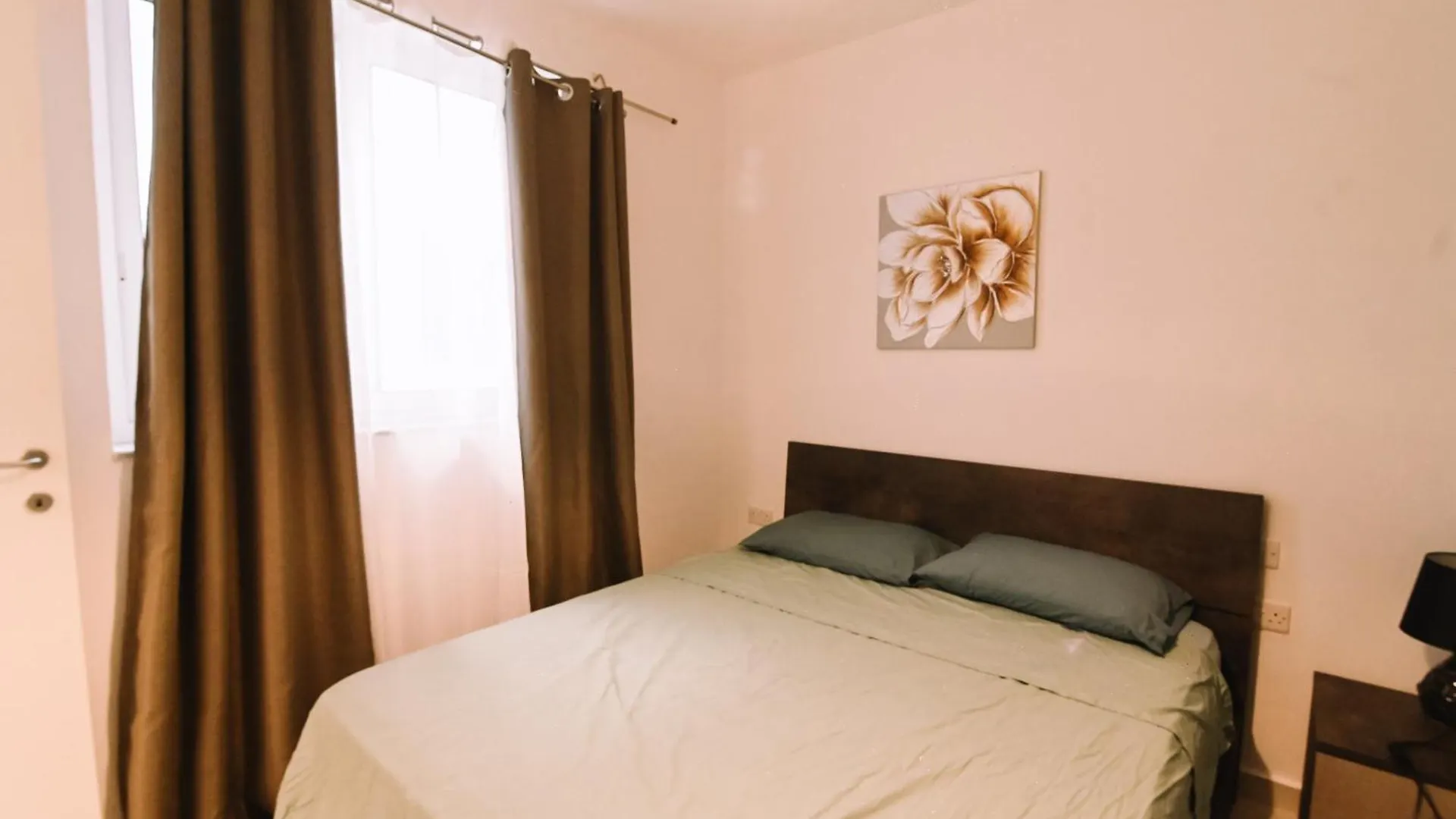 Апартаменты Spacious 3 Bedroom In Sliema!