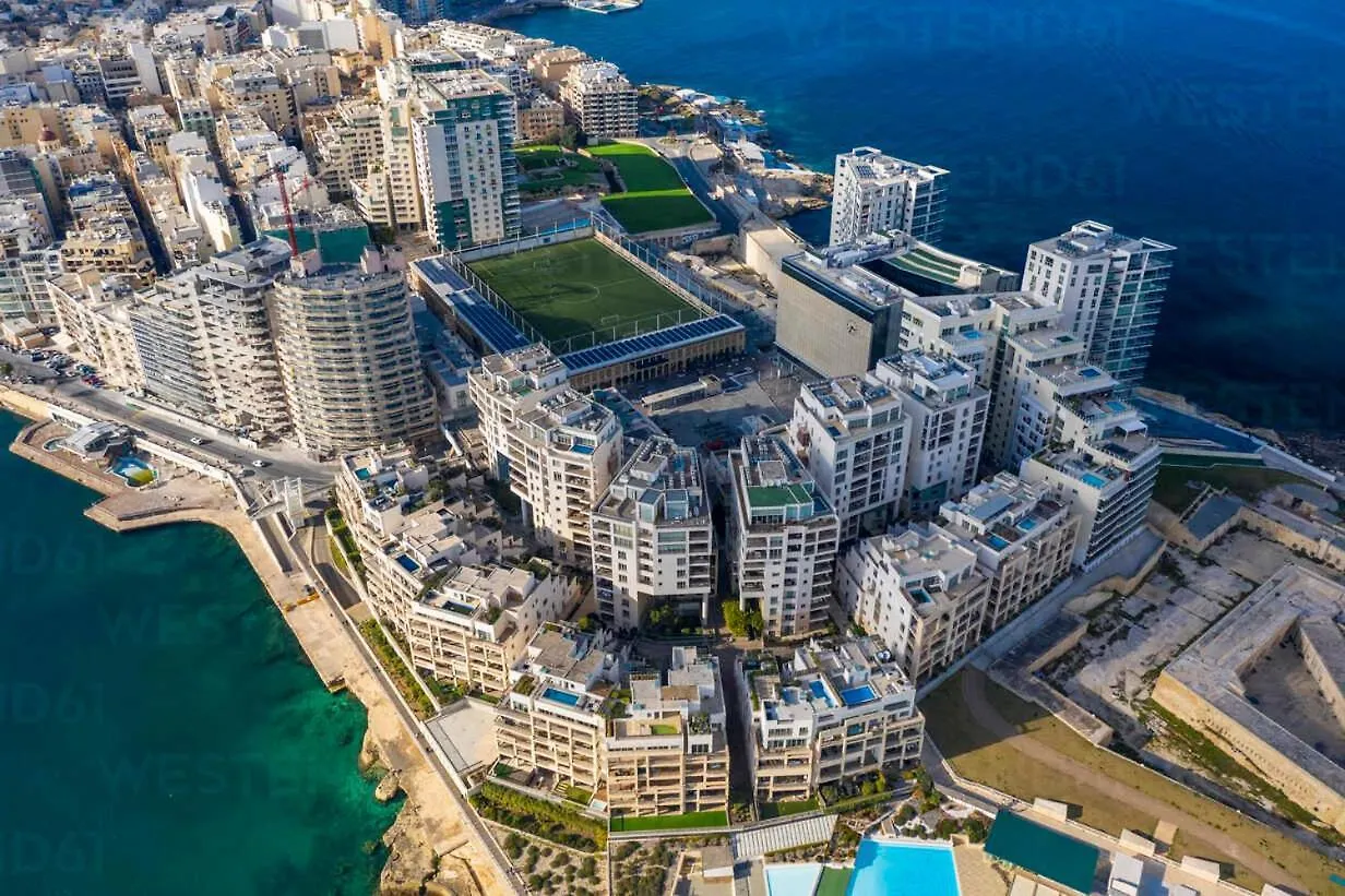 Spacious 3 Bedroom In Sliema! Слима